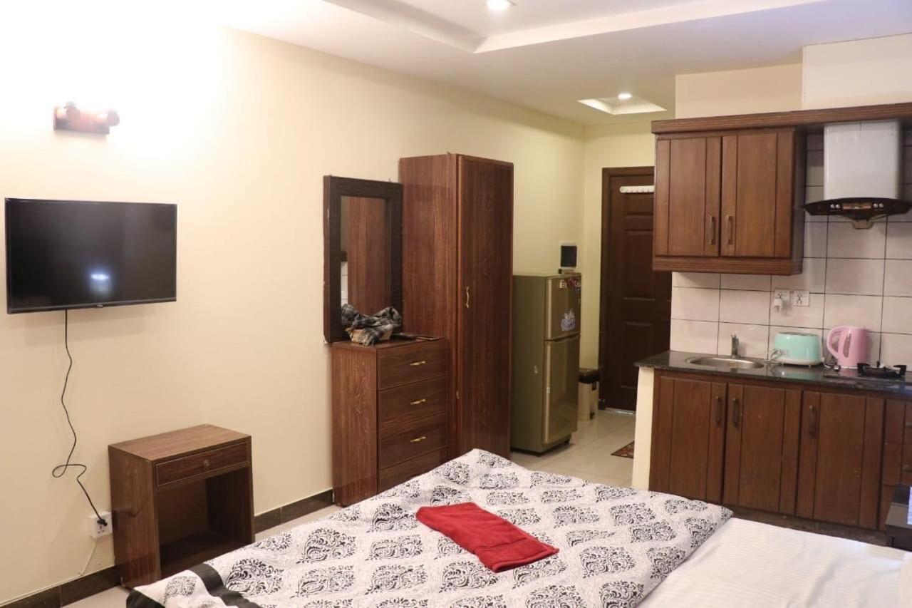 Cozy Studio Apartment In Bahria Town Rawalpindi Extérieur photo